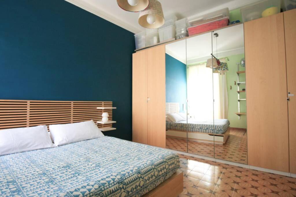 Diara, La Casa A Colori Con Terrazzo Apartment เวอนาซซา ภายนอก รูปภาพ